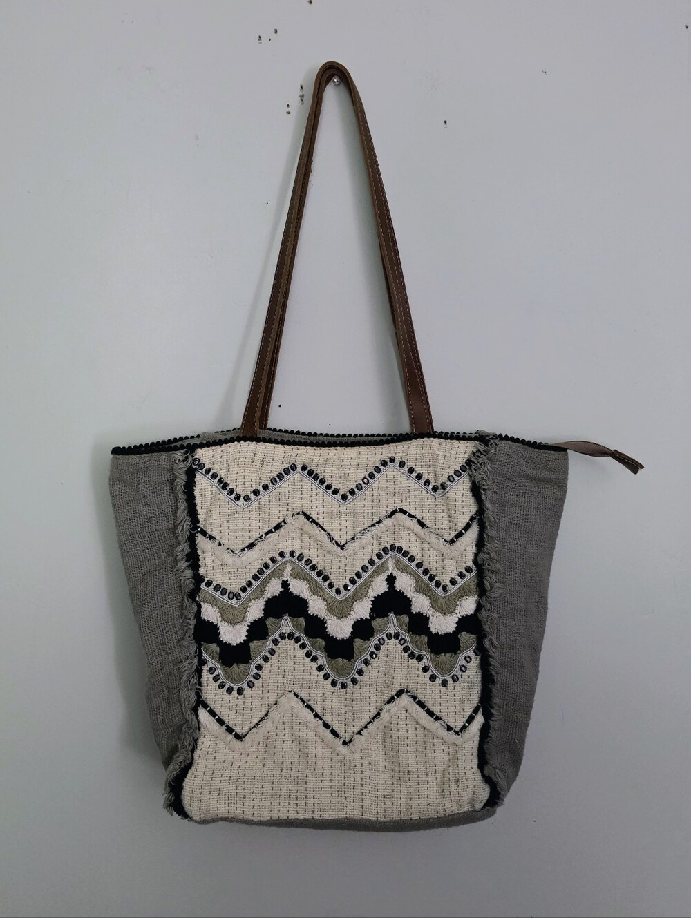 Woven Chevron Gray And Cream Bag